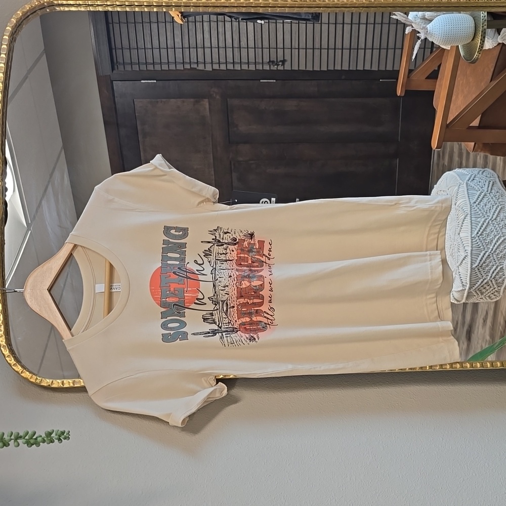Graphic tshirt